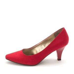 Karen Scott Meaggann Pumps